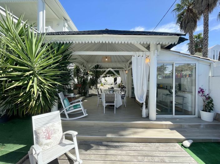 Image No.12-8 Bed House for sale