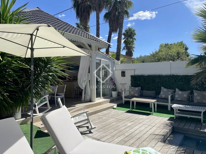 Image No.20-8 Bed House for sale