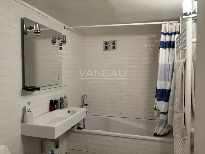 Image No.15-3 Bed Apartment for sale