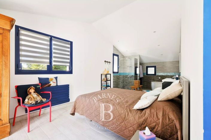 Image No.10-House for sale