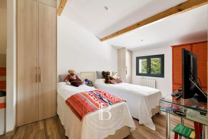 Image No.12-House for sale