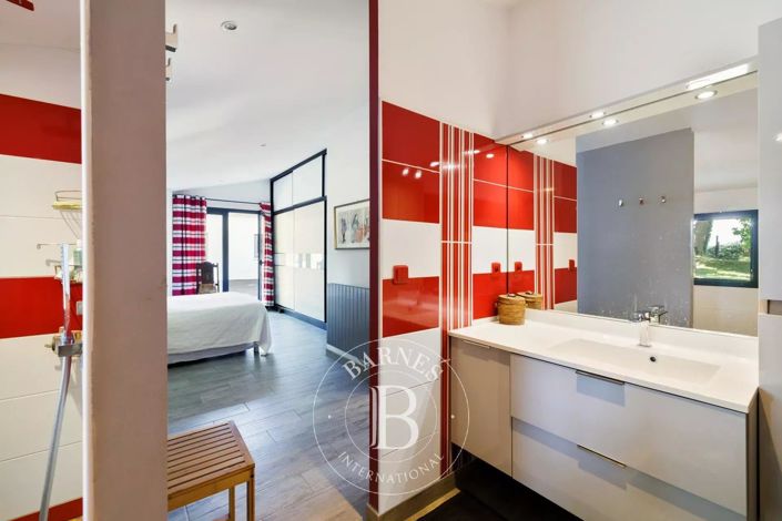 Image No.13-House for sale