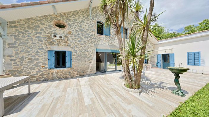 Image No.13-5 Bed House for sale