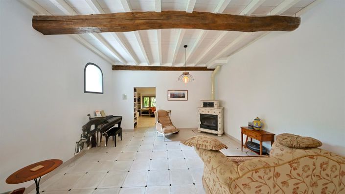 Image No.7-5 Bed House for sale