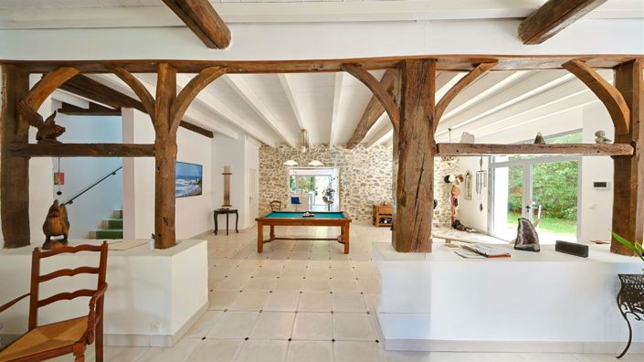 Image No.9-5 Bed House for sale