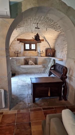 Image No.6-4 Bed House for sale