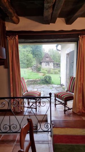 Image No.9-4 Bed House for sale