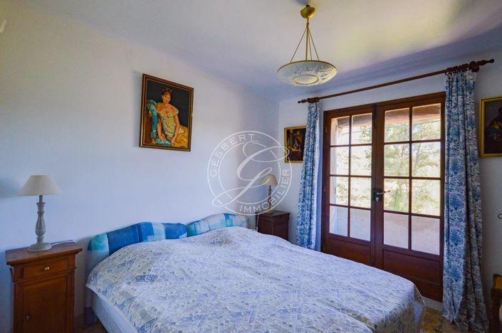 Image No.15-3 Bed House for sale