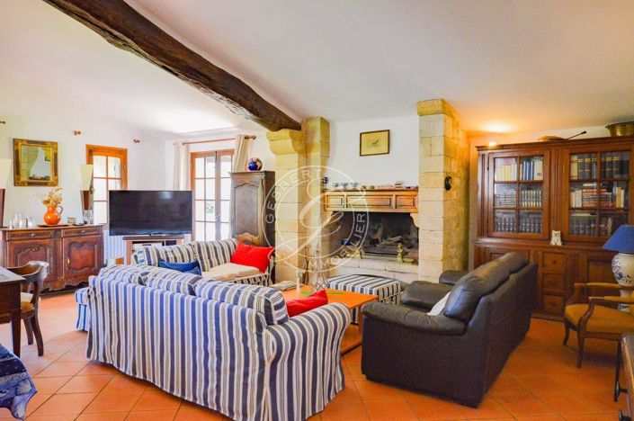 Image No.8-3 Bed House for sale