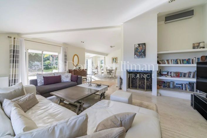 Image No.5-4 Bed House for sale