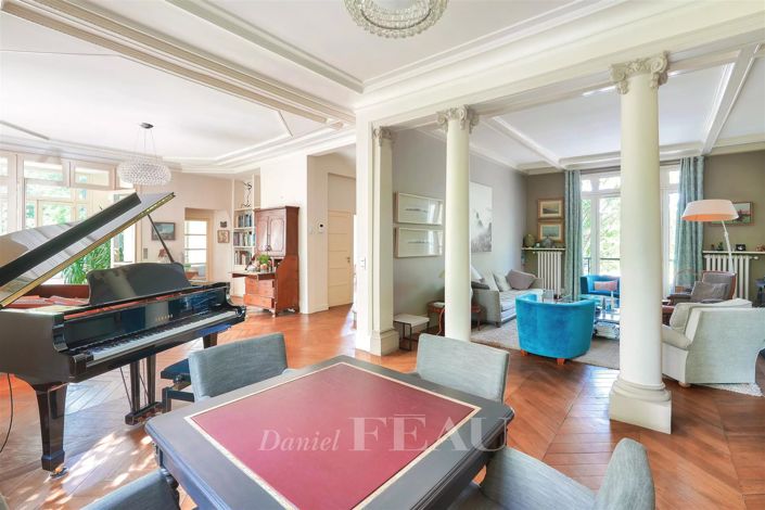 Image No.13-6 Bed House for sale