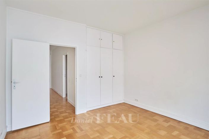 Image No.7-3 Bed Apartment for sale