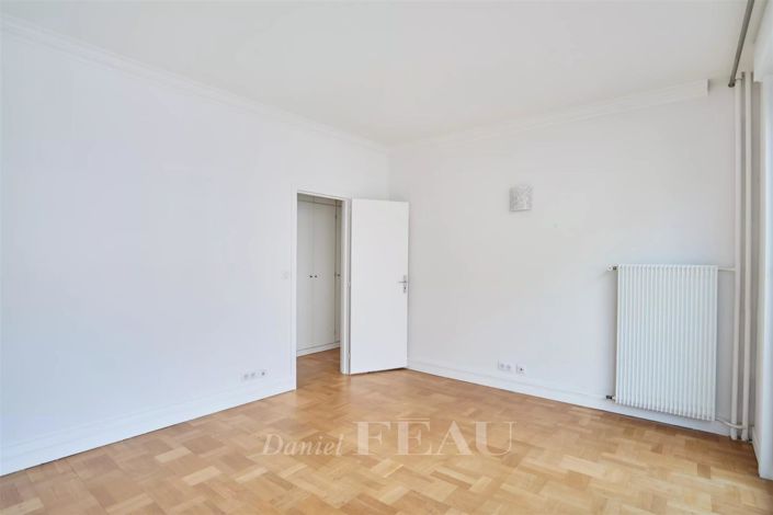 Image No.8-3 Bed Apartment for sale