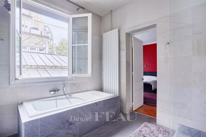 Image No.22-4 Bed Apartment for sale