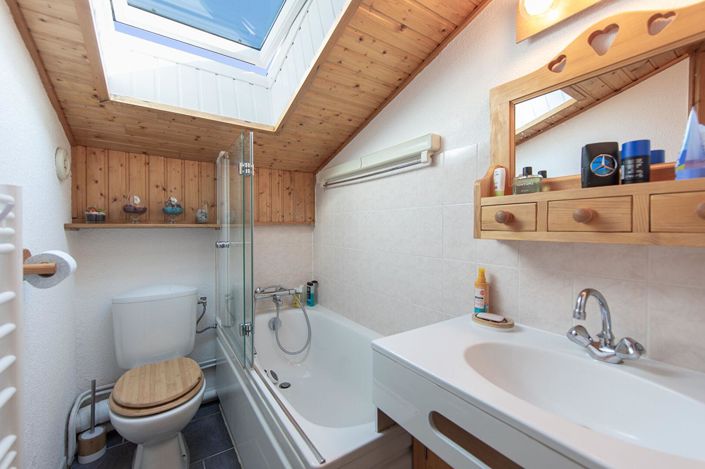 Image No.11-2 Bed Apartment for sale