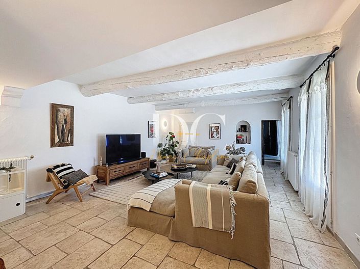 Image No.11-5 Bed House for sale