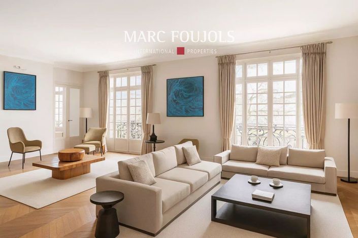 Image No.1-4 Bed Apartment for sale