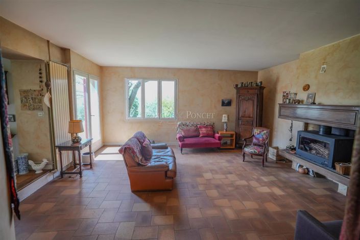 Image No.14-4 Bed House for sale