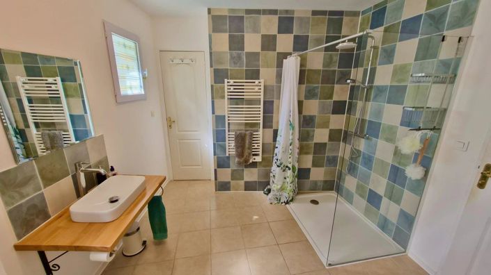 Image No.14-5 Bed House for sale