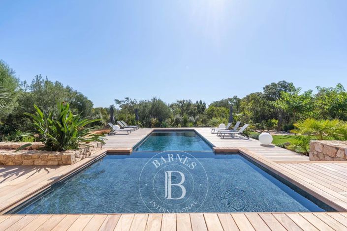 Image No.2-4 Bed House for sale