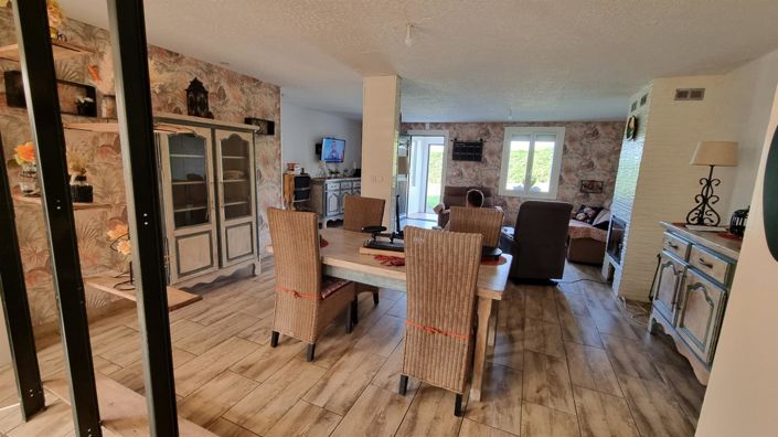 Image No.3-4 Bed House for sale