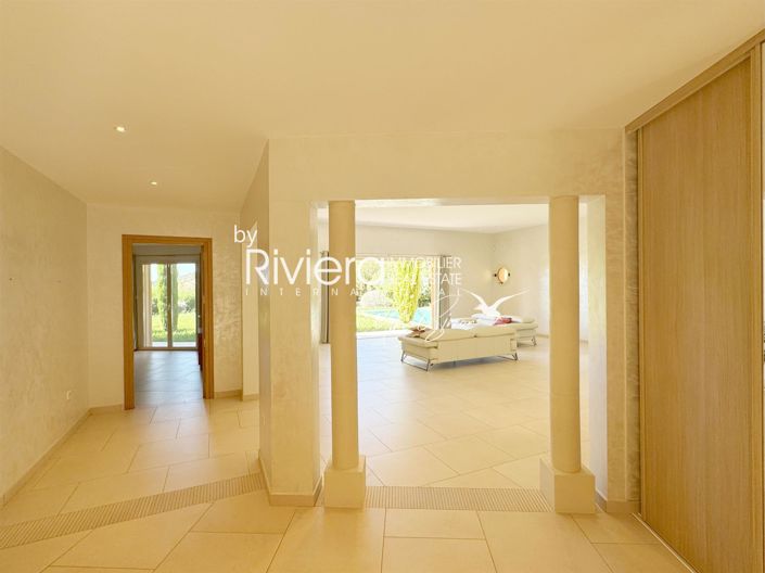 Image No.15-6 Bed House for sale