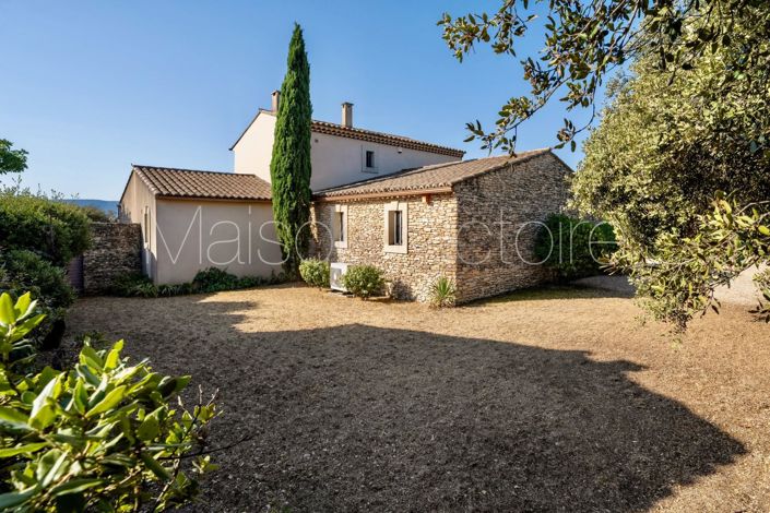 Image No.1-4 Bed House for sale