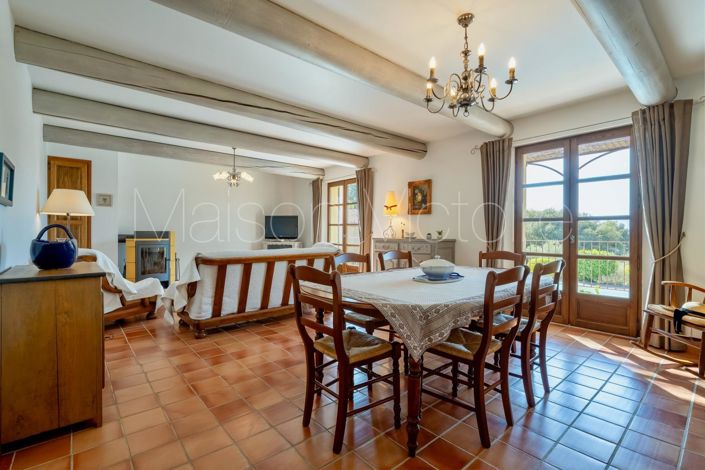 Image No.17-4 Bed House for sale