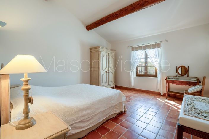 Image No.23-4 Bed House for sale