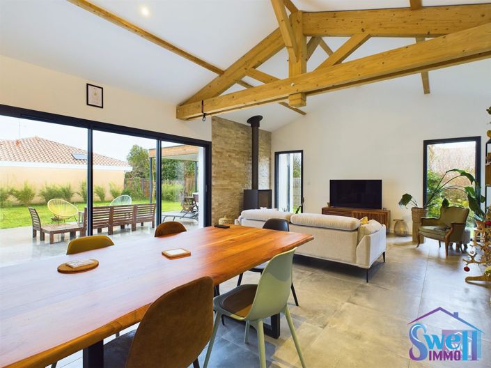 Image No.1-3 Bed House for sale