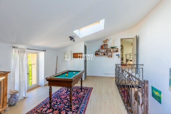 Image No.18-3 Bed House for sale