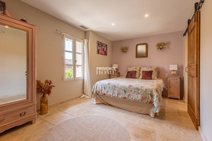 Image No.14-4 Bed House for sale