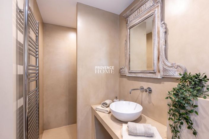 Image No.18-4 Bed House for sale