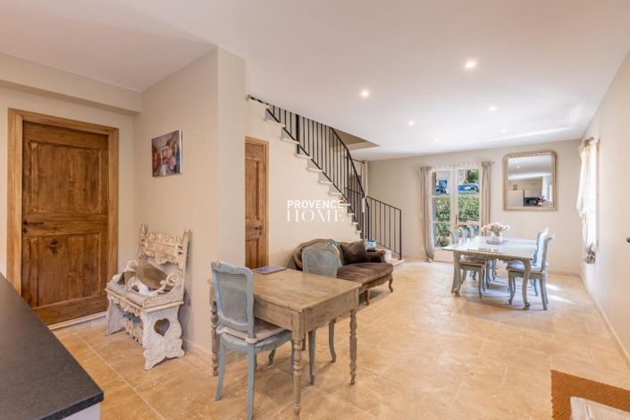 Image No.3-4 Bed House for sale