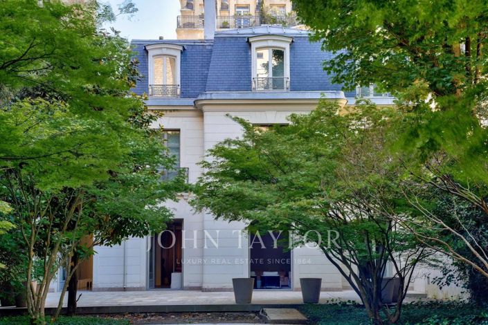 Image No.1-4 Bed House for sale