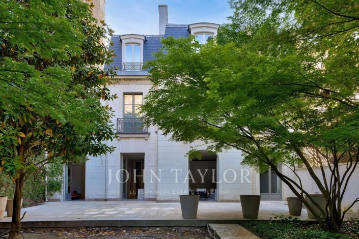 Image No.2-4 Bed House for sale