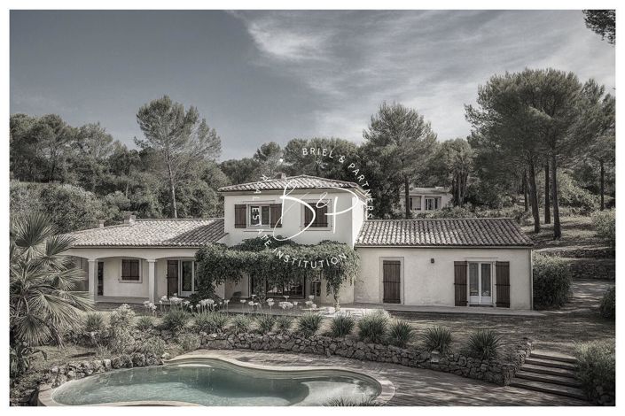 Image No.1-4 Bed House for sale