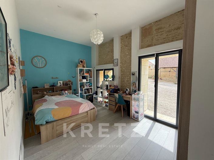 Image No.11-4 Bed House for sale