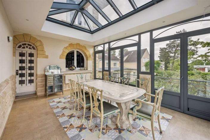 Image No.16-6 Bed House for sale