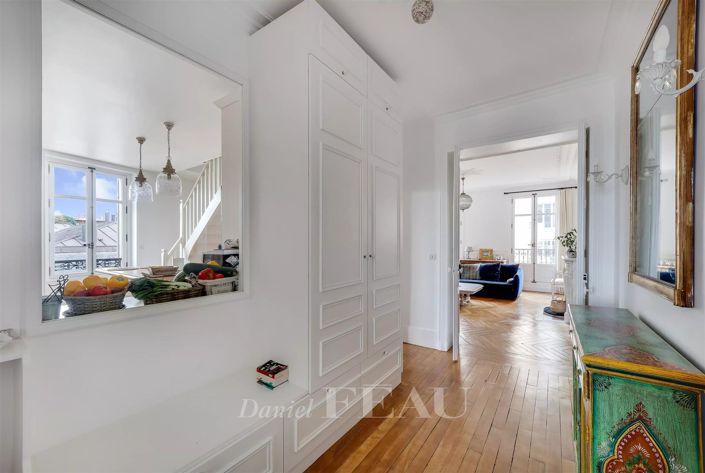 Image No.5-5 Bed Apartment for sale