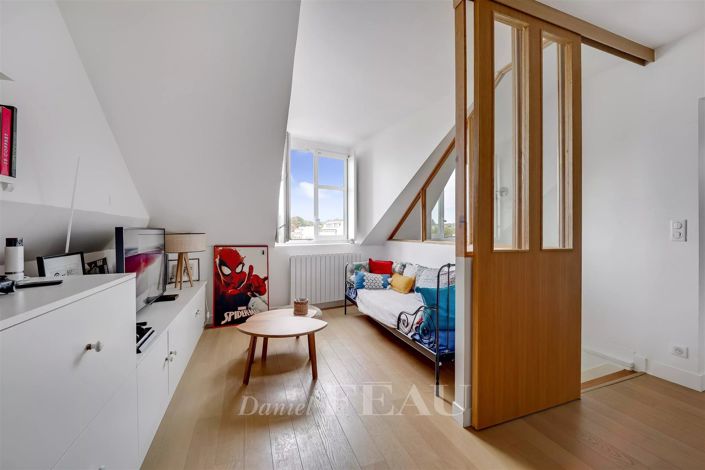 Image No.8-5 Bed Apartment for sale