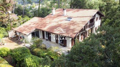 5 Bed House for sale