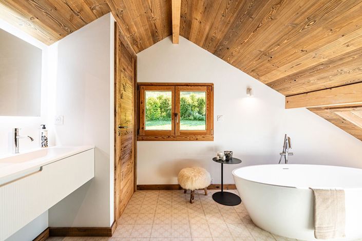 Image No.14-3 Bed House for sale