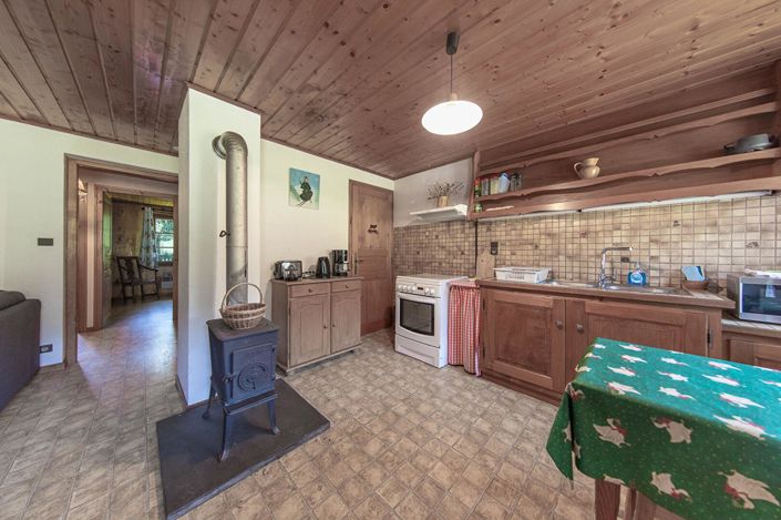 Image No.5-2 Bed House for sale