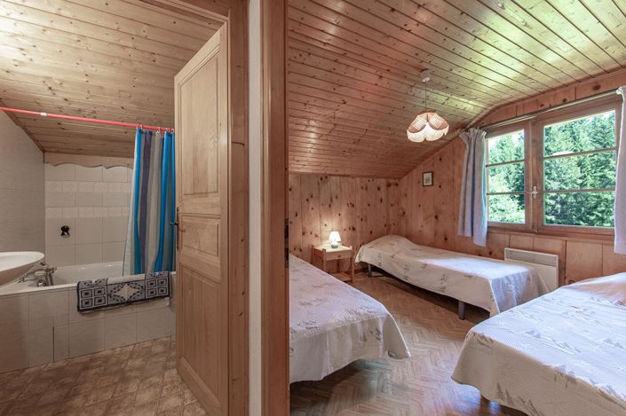 Image No.9-2 Bed House for sale