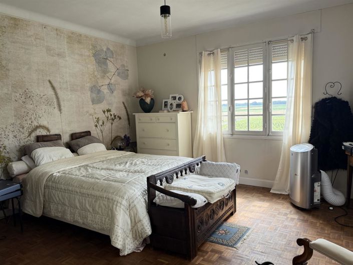 Image No.16-4 Bed House for sale