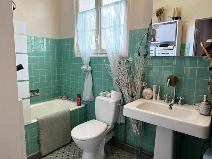 Image No.20-4 Bed House for sale