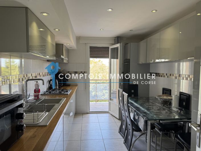 Image No.1-3 Bed Apartment for sale