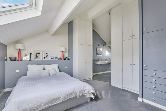 Image No.11-6 Bed House for sale