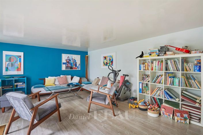 Image No.22-6 Bed House for sale